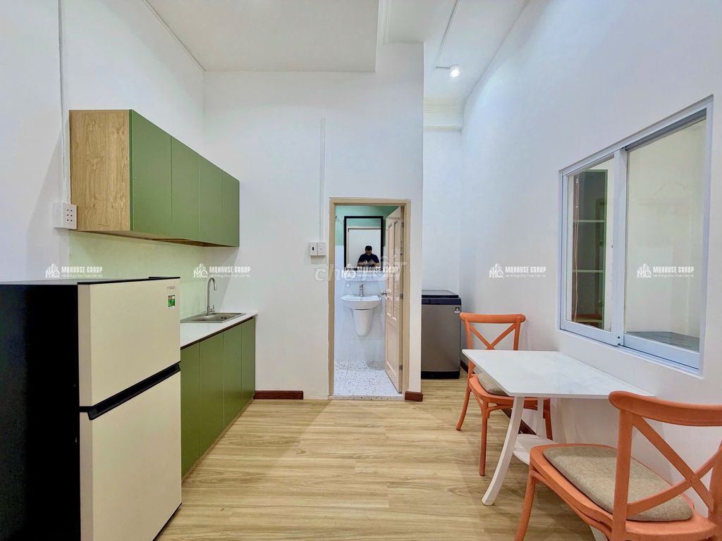 One bedroom. A balcony living room. A good laundry.