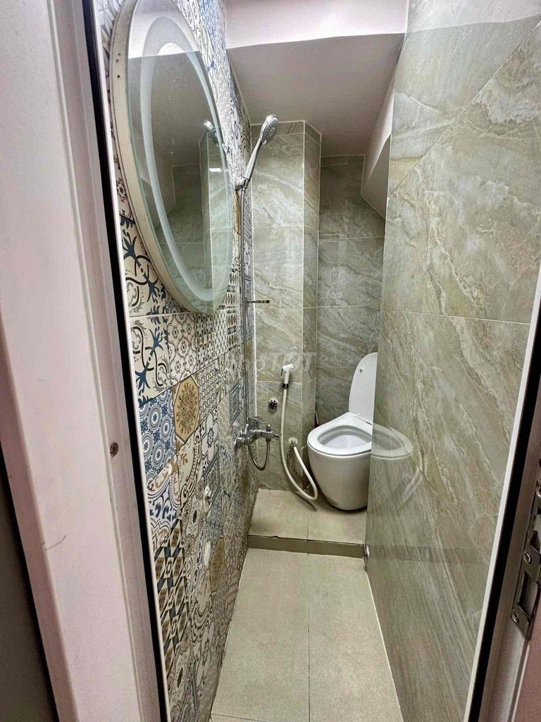 Rent Tân Định District 1 - 1 ground 2 floors, full interior