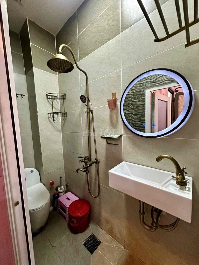 Rent Tân Định District 1 - 1 ground 2 floors, full interior