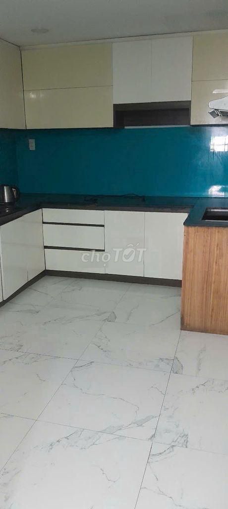 Rent a nice apartment with four rooms, trading alleys, 12. million.