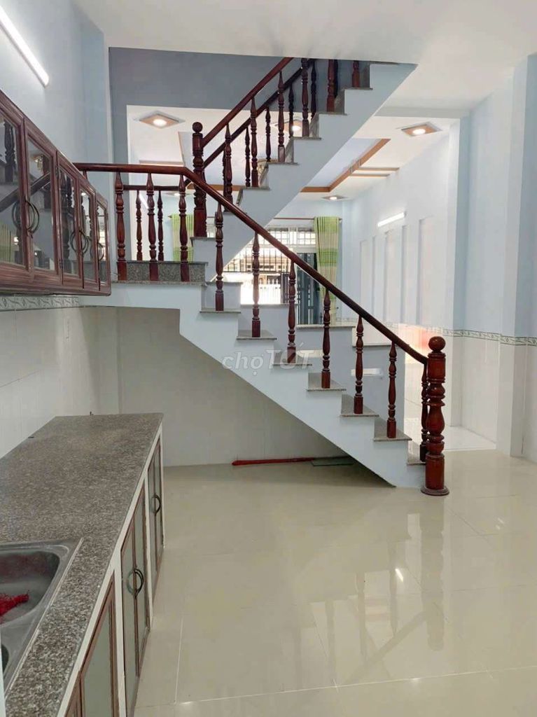 Sẹc Lê Thị Hà Beauty House