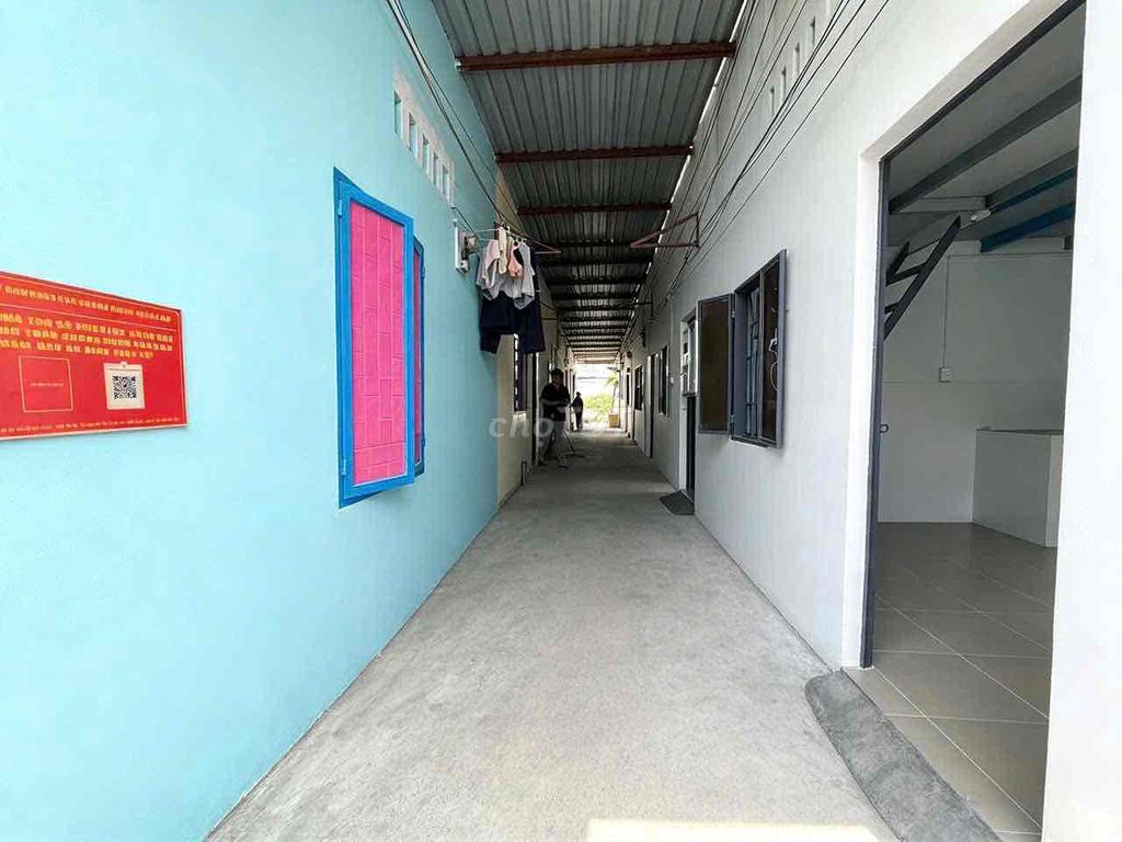 We'll rent the ground room right now. Nguyễn Oanh. Only 3 million.