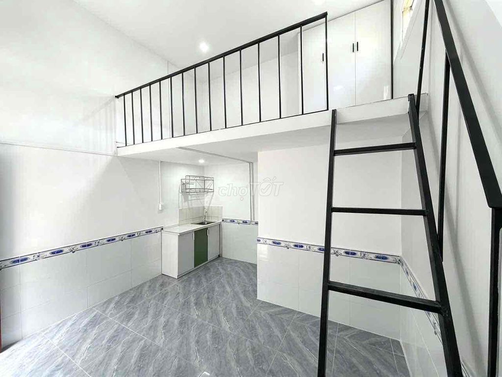We'll rent the ground room right now. Nguyễn Oanh. Only 3 million.