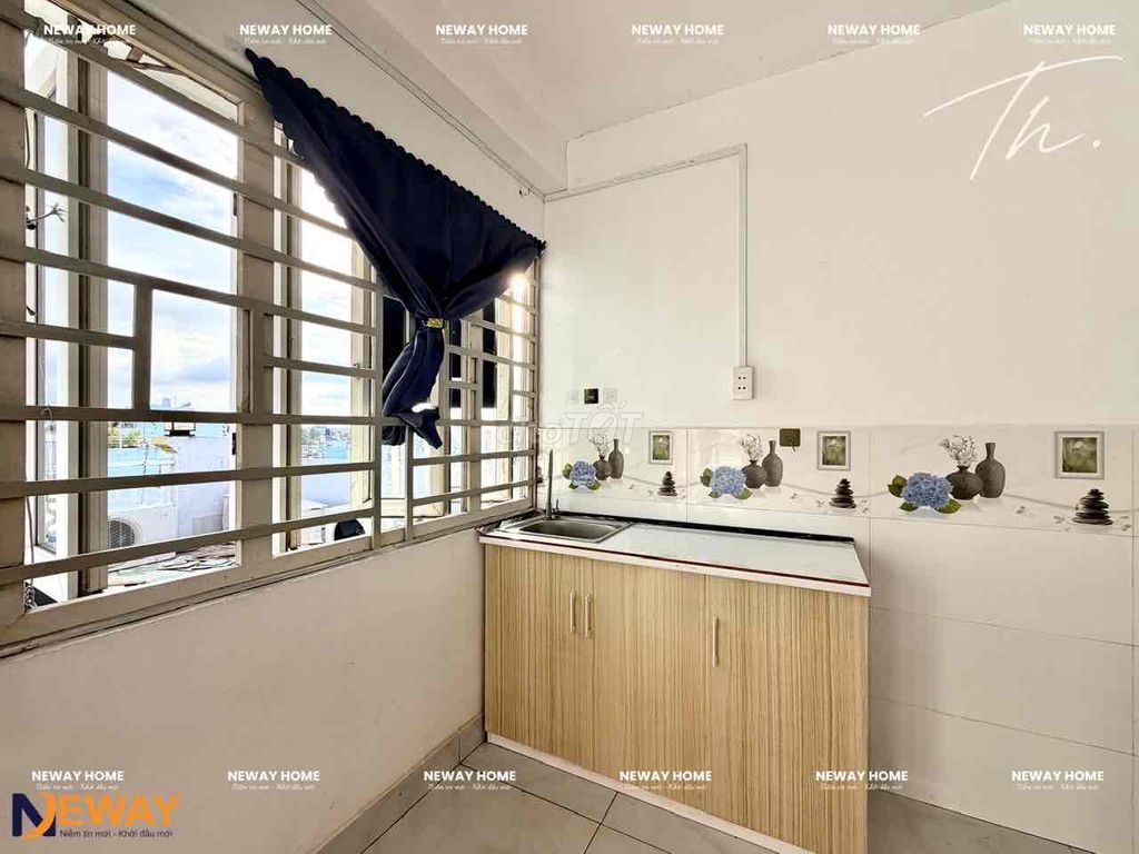 The window studio - full interior nears 4