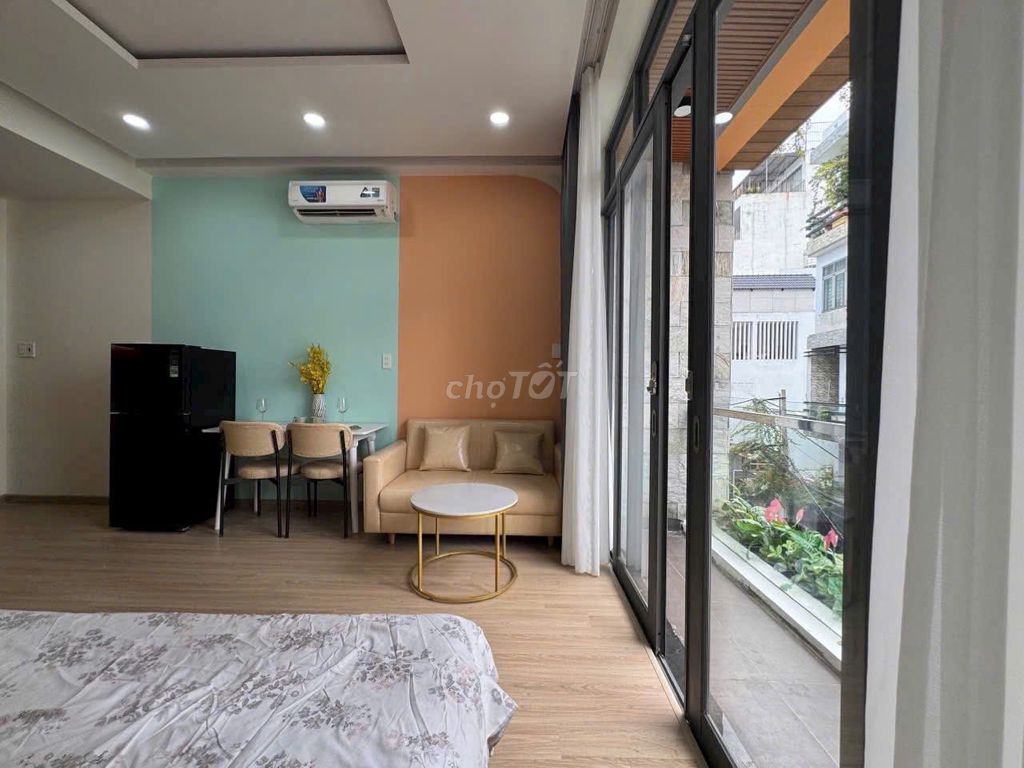 Rent a new balcony building full of furniture right here in Lê Văn Quới - incense 2