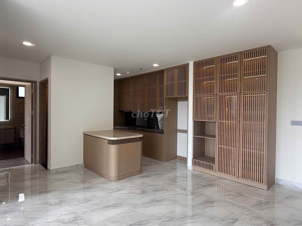 essensia sky 2 bedroom 81 M only 14 million a month sees the house at 24 hours call Jiang