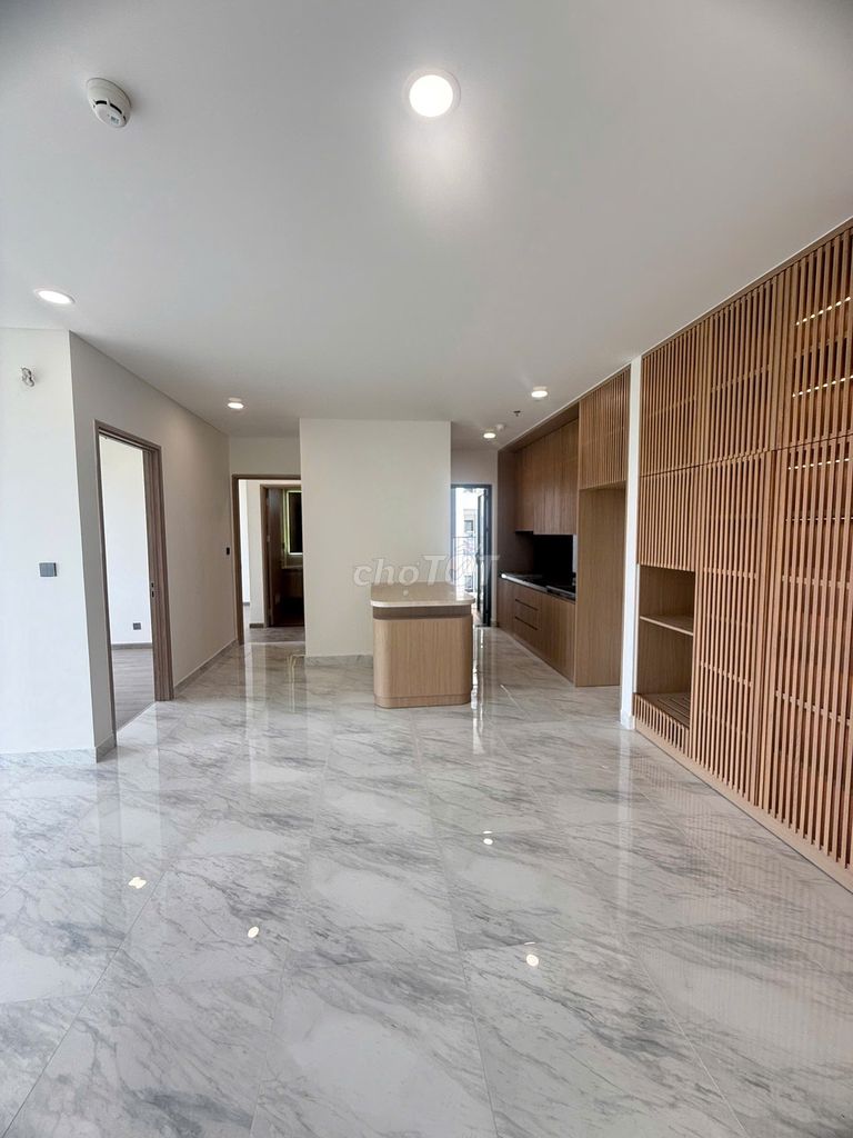 essensia sky 2 bedroom 81 M only 14 million a month sees the house at 24 hours call Jiang