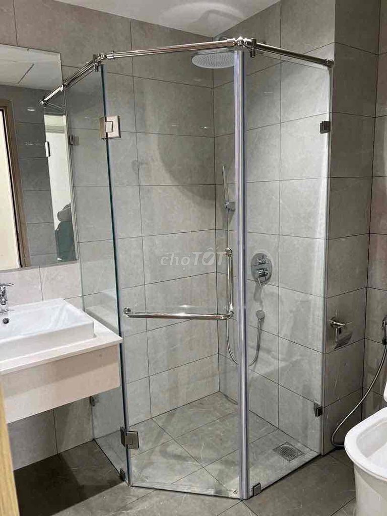 Hot! Rent the two-room corner of the toilet, 71 meters, with interior. It's 15.5 million.