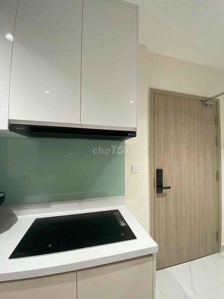 Hot! Rent the two-room corner of the toilet, 71 meters, with interior. It's 15.5 million.