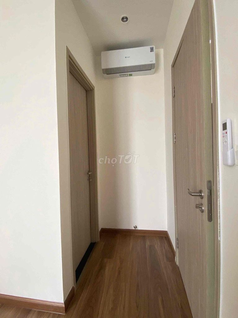Hot! Rent the two-room corner of the toilet, 71 meters, with interior. It's 15.5 million.