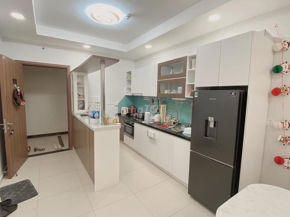 Rent two bedrooms. Two toilets. 75 meters, 14 million high-end furniture.