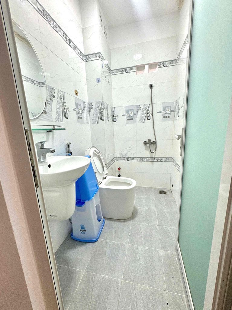 Bình Thạnh Hotels are high-security, clean.