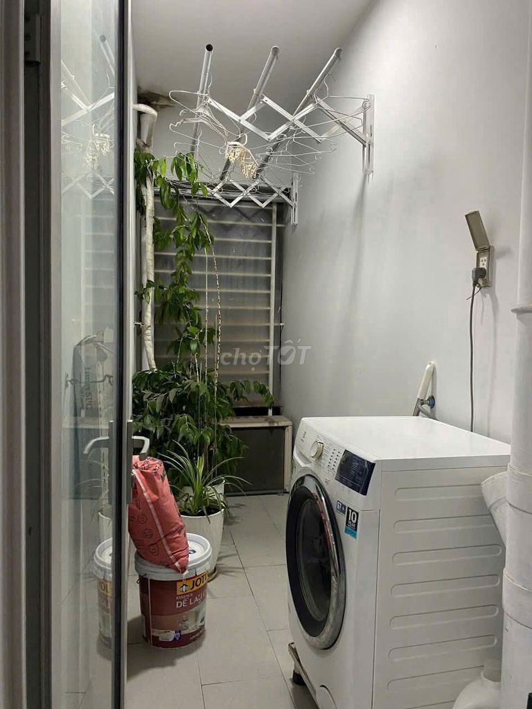 Rent C/c Oriental, 685 Âu Cơ-Bad Room 3 full interiors for 15 million a month.