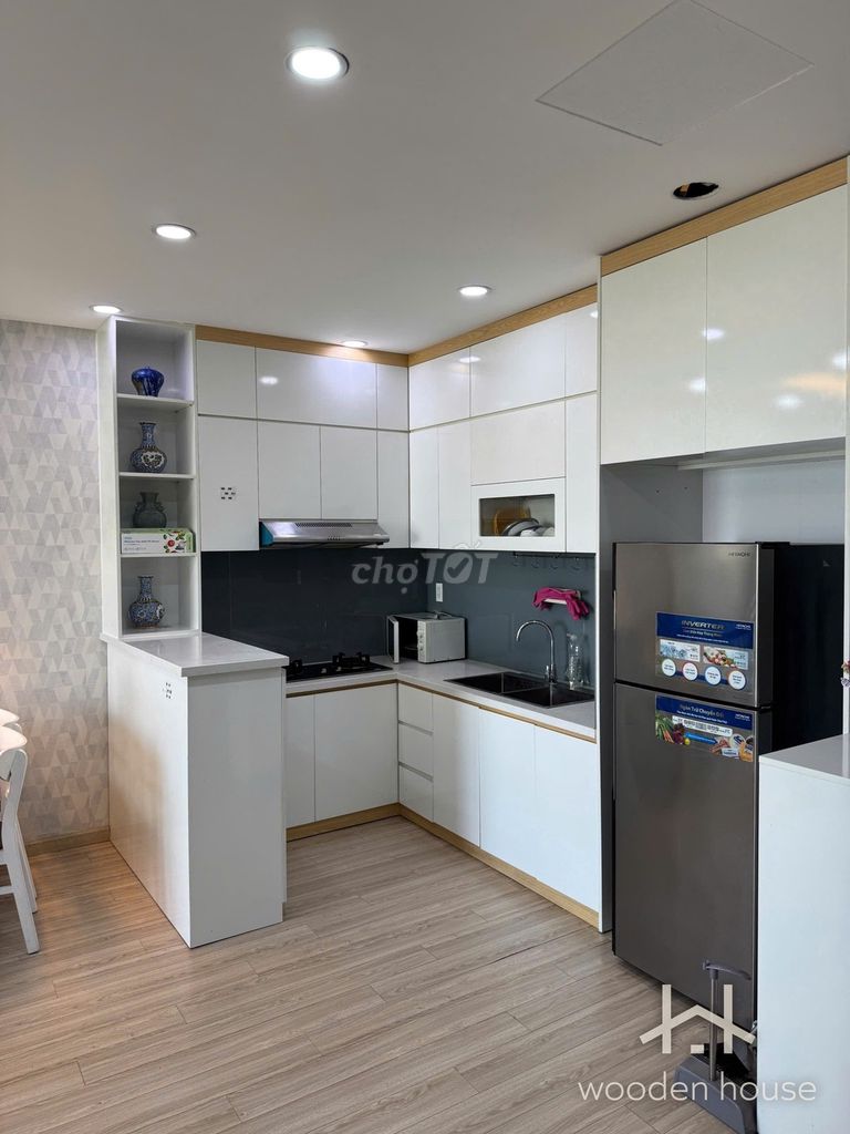 Scenic Valley 2 bedroom 1 .5 million