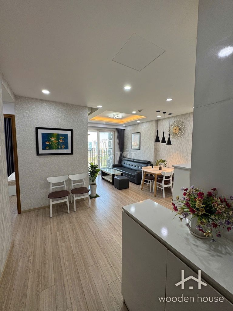 Scenic Valley 2 bedroom 1 .5 million