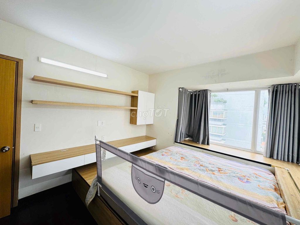 Three bedrooms. Two toilets for full rent, Cao Thắng District 10.