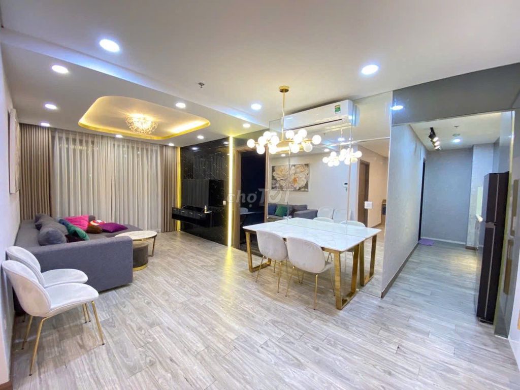 Rent two bedrooms plus 107 mm2 dollars centrosa full view interior