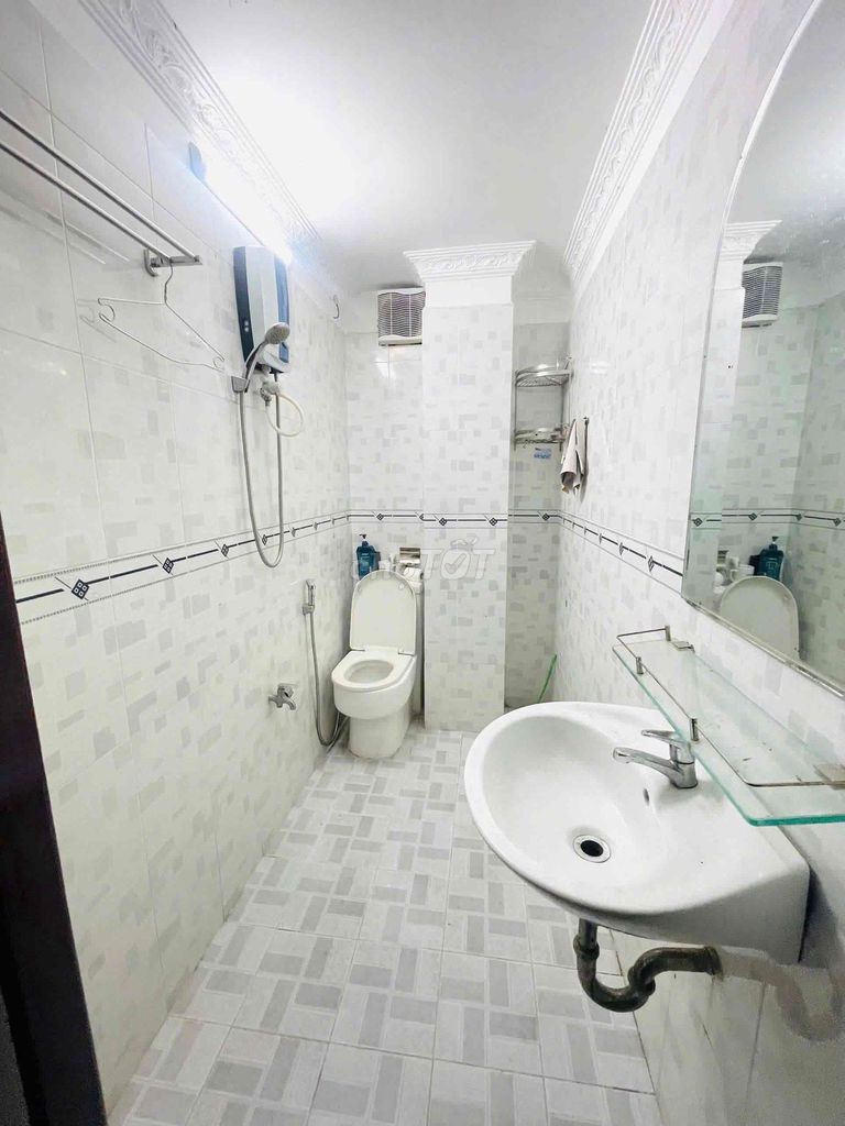 Dorm a private Tân Bình, however many expenses, doors locked, can stand.