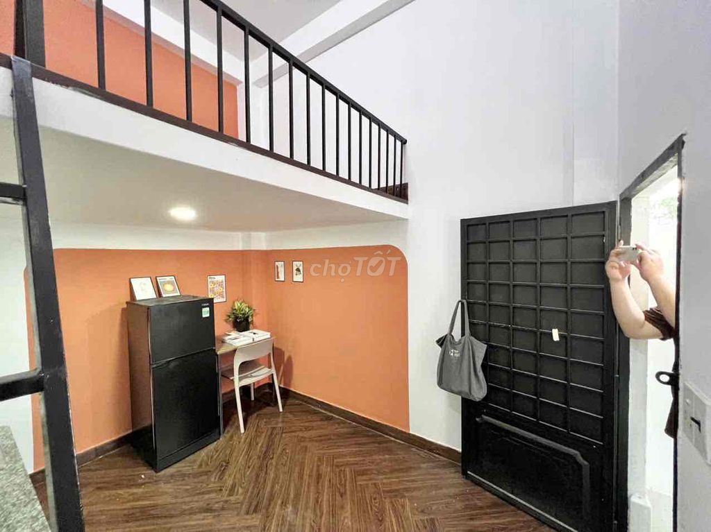 Rent a room with guards near Lang University, Industries