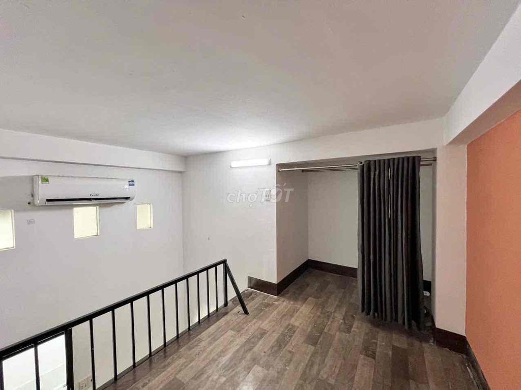 Rent a room with guards near Lang University, Industries