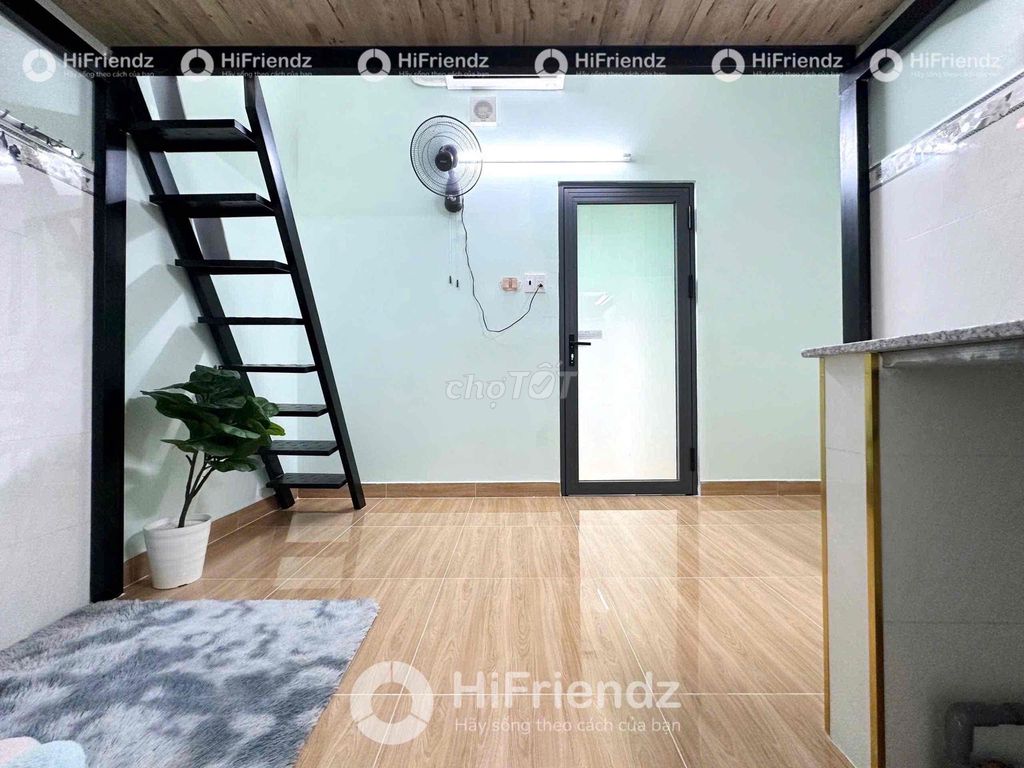 Modern design hanger, tender price of 2.8 million Tô Hiệu, Phú Thạnh.