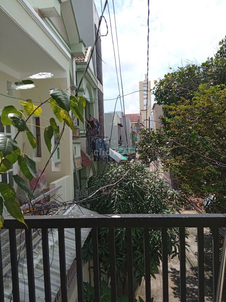 Rent the room at about 30 meters, with air conditioning, 3 million.