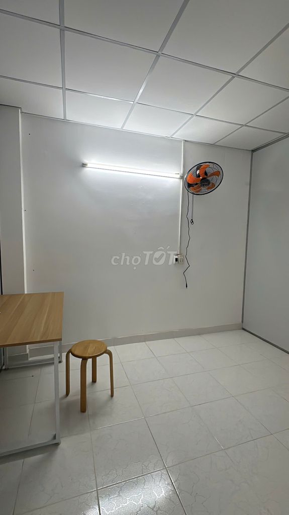 Get a nice clean motel for women-- quiet--
