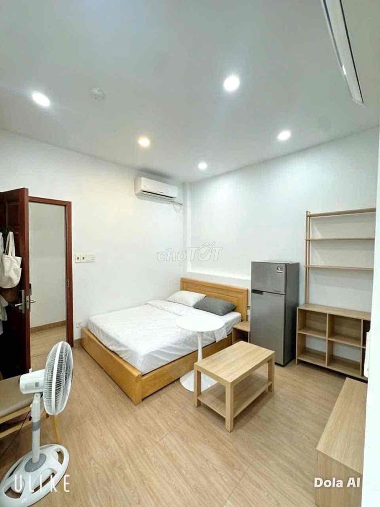 Rent Hồ Bá Kiện in the 10th District interior near the encyclopedia, medicine