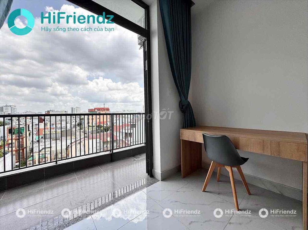 The big bandal studio - full interior - personal dry-cleaning