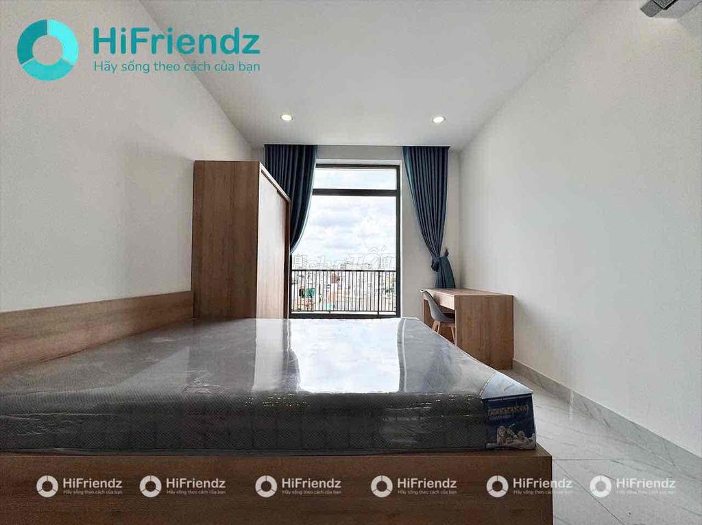 The big bandal studio - full interior - personal dry-cleaning