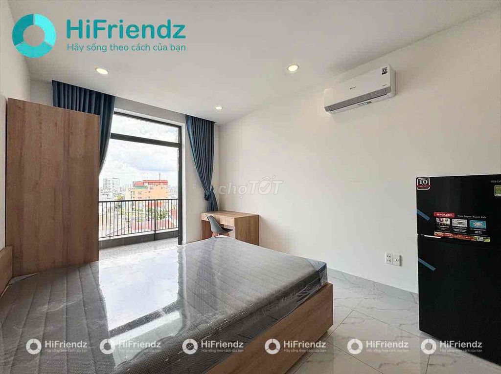 The big bandal studio - full interior - personal dry-cleaning