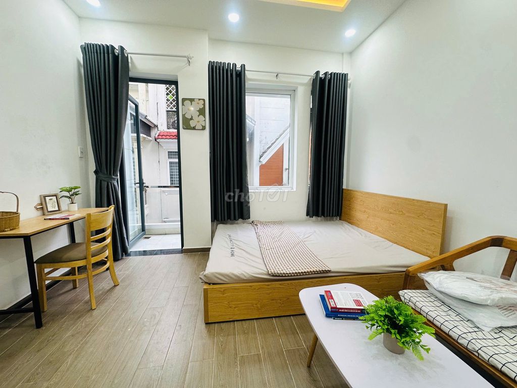 Opens the studio apartment 30 M2 balcony comfortable near Phạm Văn Bạch