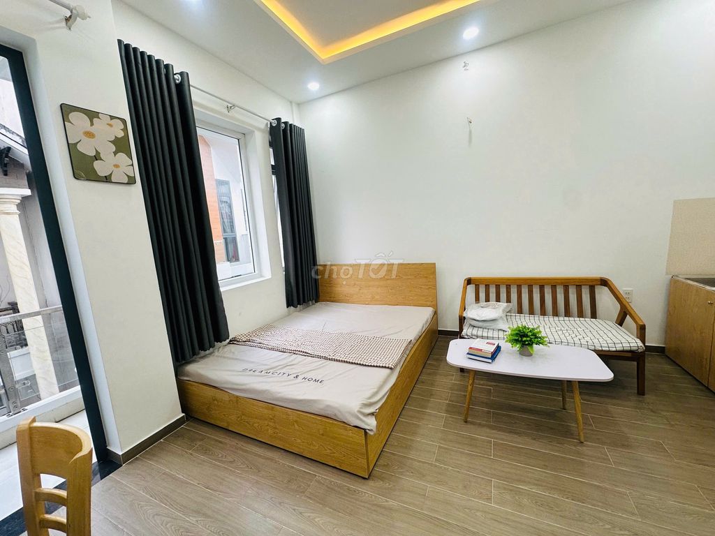 Opens the studio apartment 30 M2 balcony comfortable near Phạm Văn Bạch