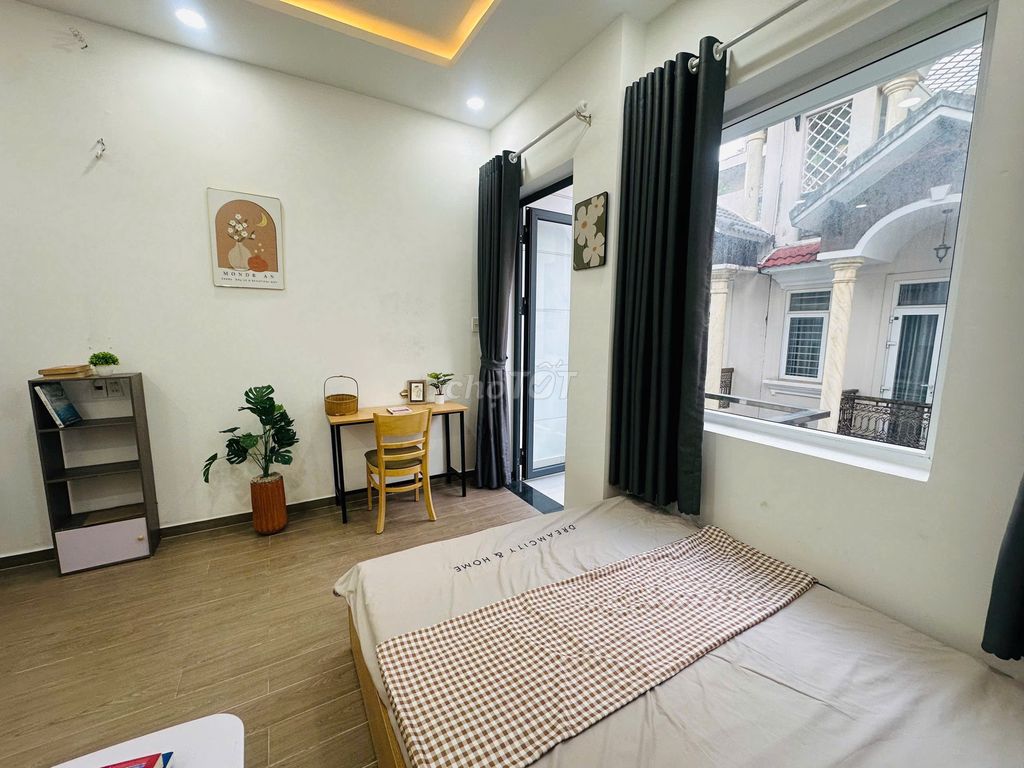 Opens the studio apartment 30 M2 balcony comfortable near Phạm Văn Bạch