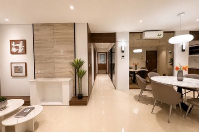 We'll have to hire the Ha-Uysa District 10 01101. One bedroom-2. 3 bedrooms. Short-term bedrooms from 17 million.