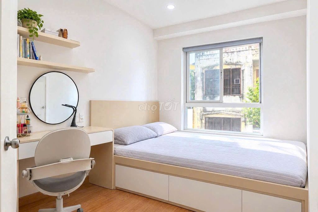 Cao ốc Phú Nhuận 85 M2 is required to rent a two-size interior for 15 million pounds.