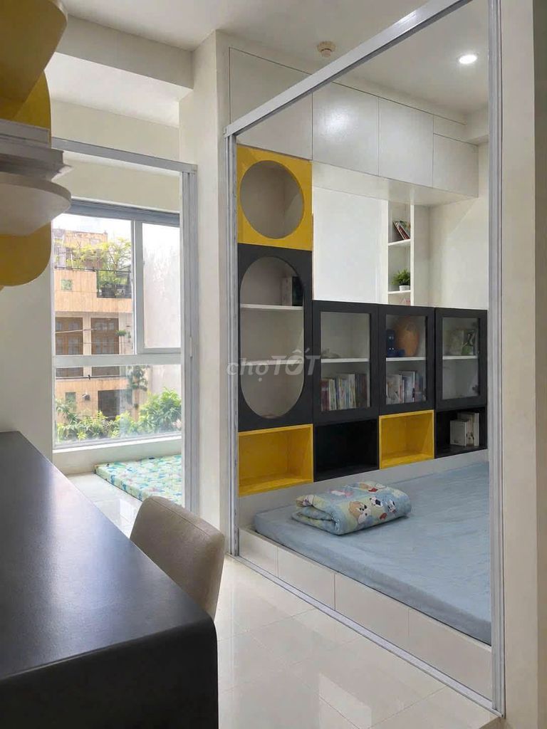 Cao ốc Phú Nhuận 85 M2 is required to rent a two-size interior for 15 million pounds.