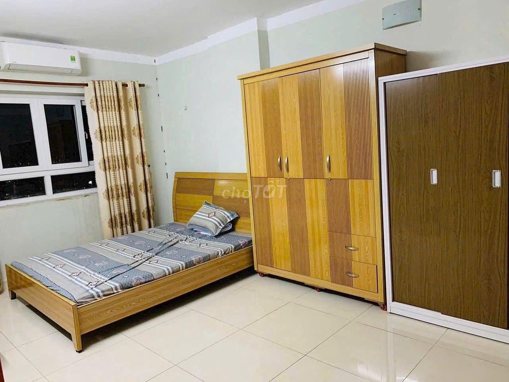 Nguyễn Siêu building, District 1: 65 m2, 2 p sleeping, with interior, 13 million