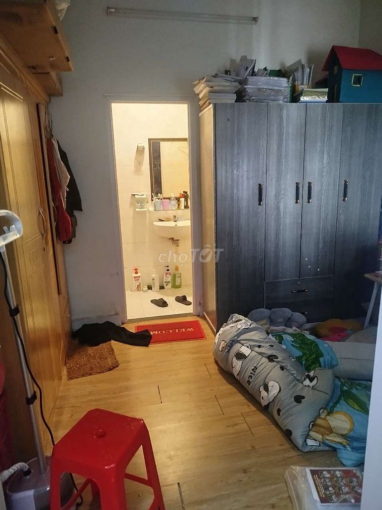 I need to rent an apartment.