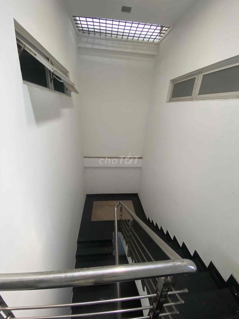 Rent cash houses 6 x20 M2 (for apartment service) Trần Thiện Chánh District 10 55 million