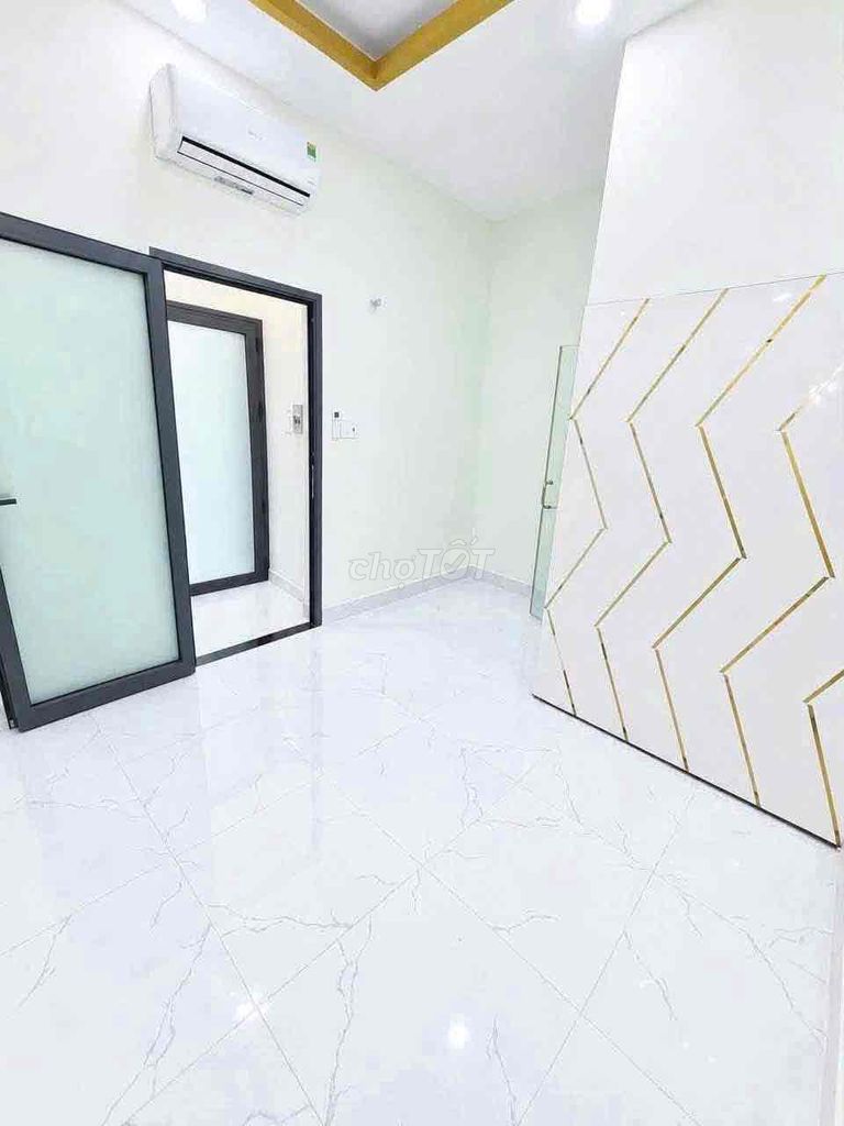 Rent the original house - 3 bedrooms - Tôn Đản district 4 - full