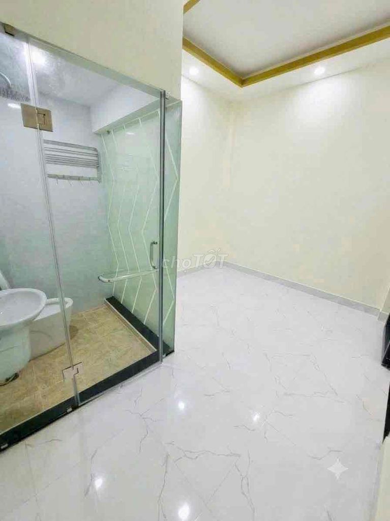 Rent the original house - 3 bedrooms - Tôn Đản district 4 - full