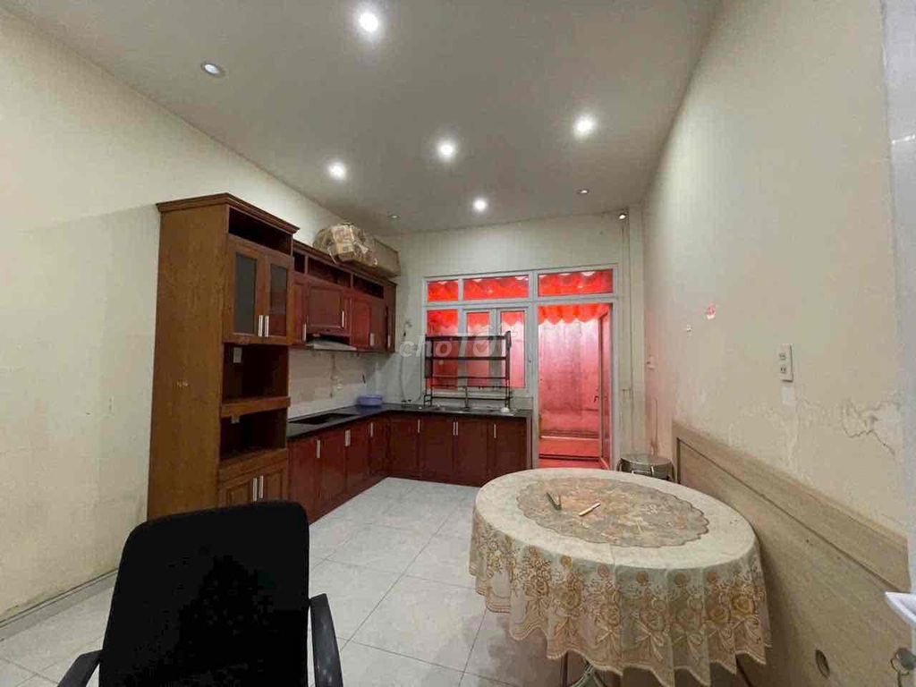 Rent a cash house in the vip - Nguyễn Văn Lượng beauty spot