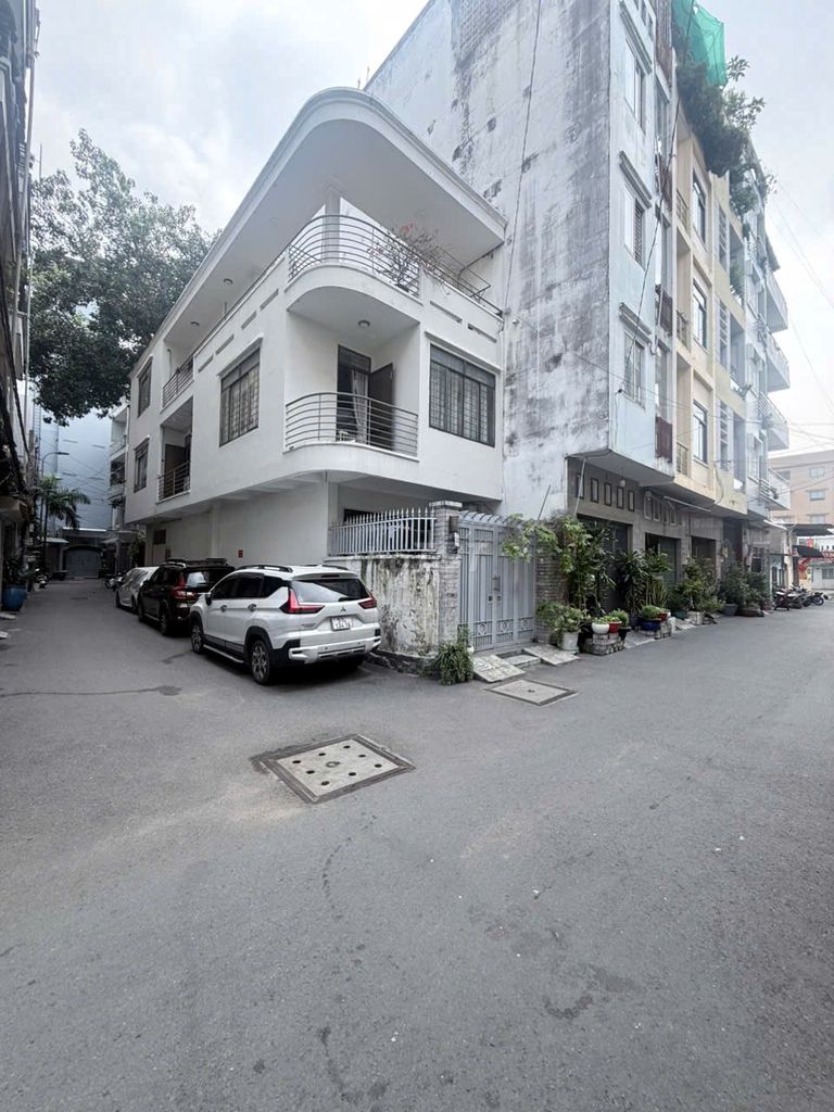 We're renting hxt 40/13 to simple, 10-story district, st, 33 million.