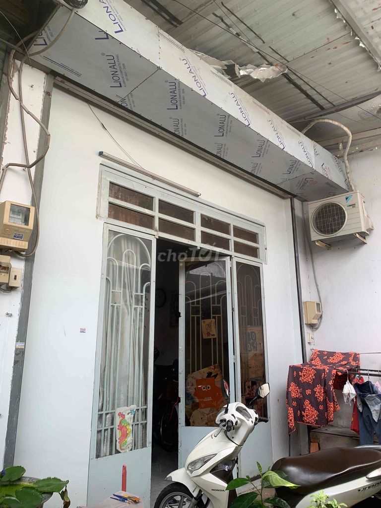 Rent 4 x 14 meters, 1 bedroom, 2 bedrooms, S.T.E.L.D., District 12