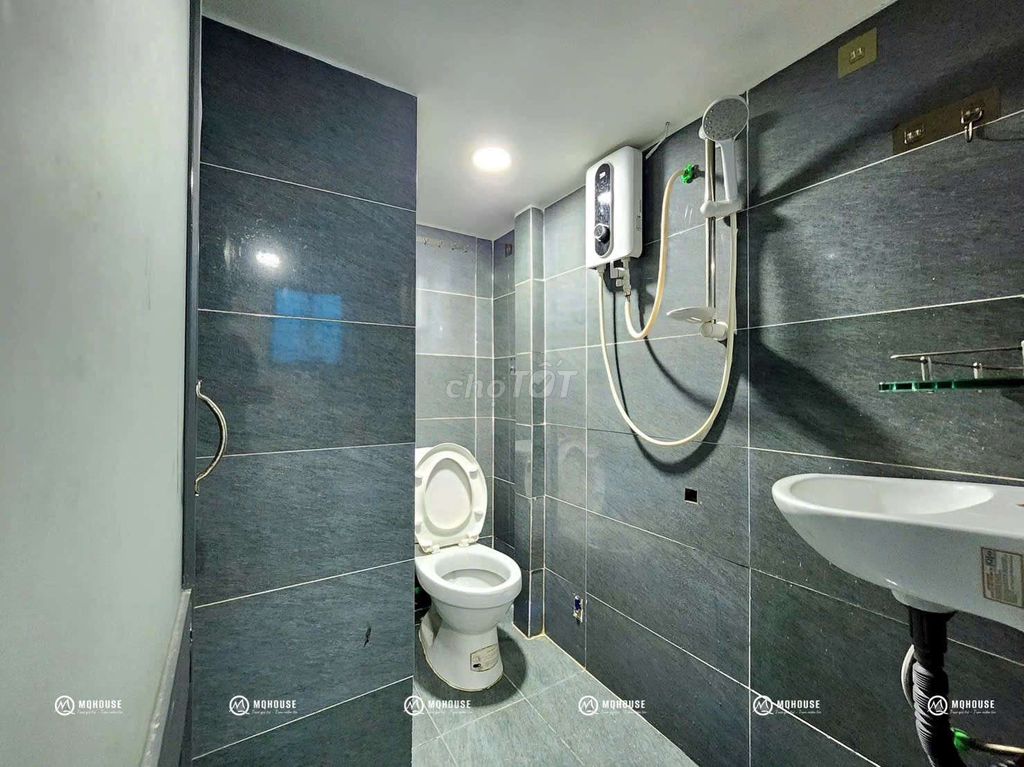 Tân Phú County Inn, ready the washing machine now.