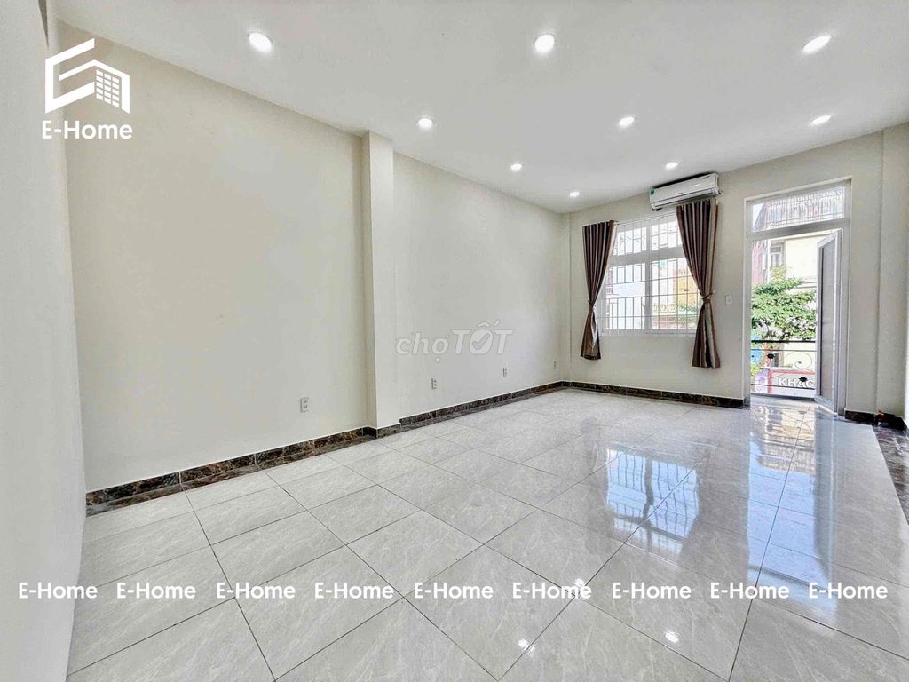 Only the new Hoàng Hoa Thám cash project.