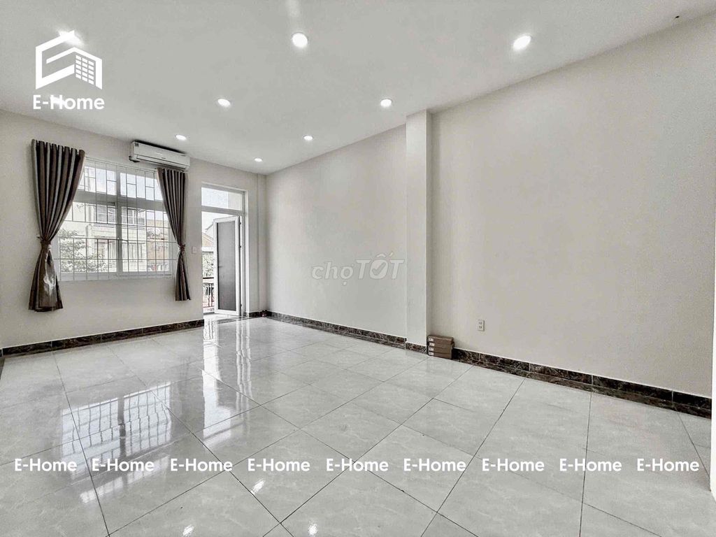 Only the new Hoàng Hoa Thám cash project.