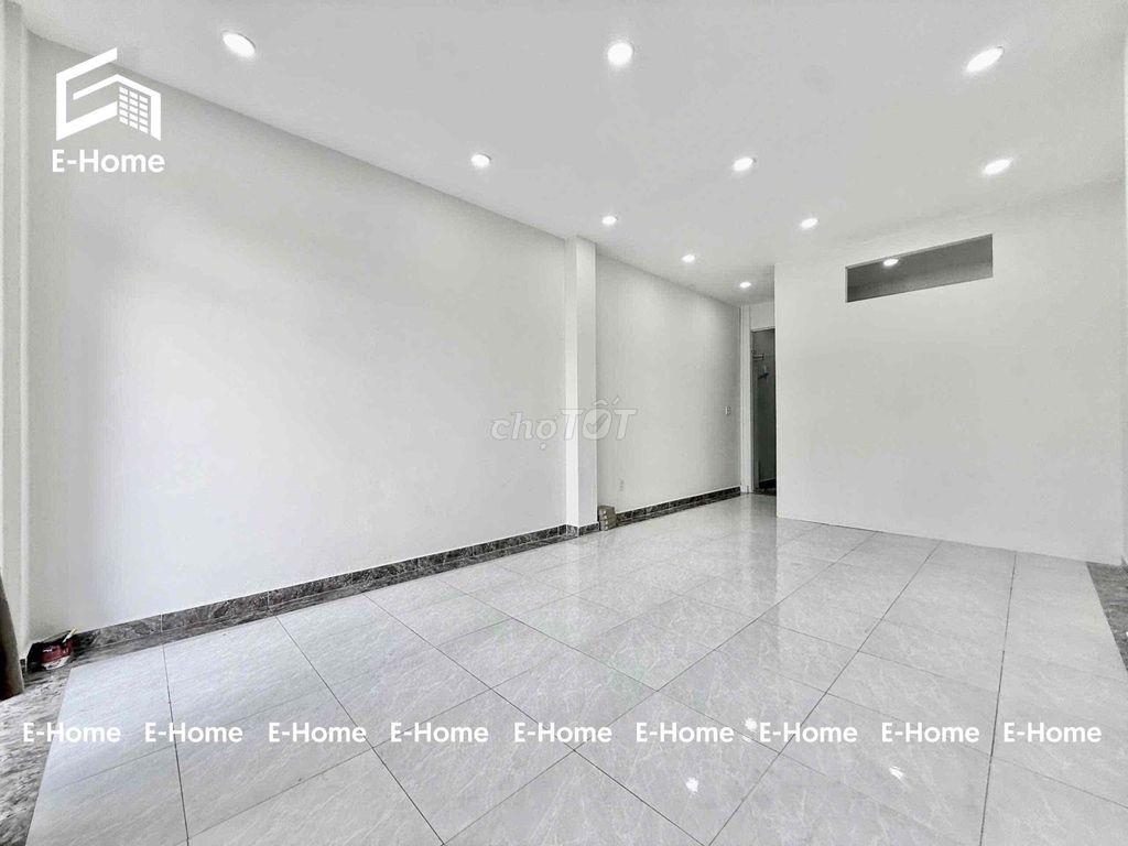 Only the new Hoàng Hoa Thám cash project.