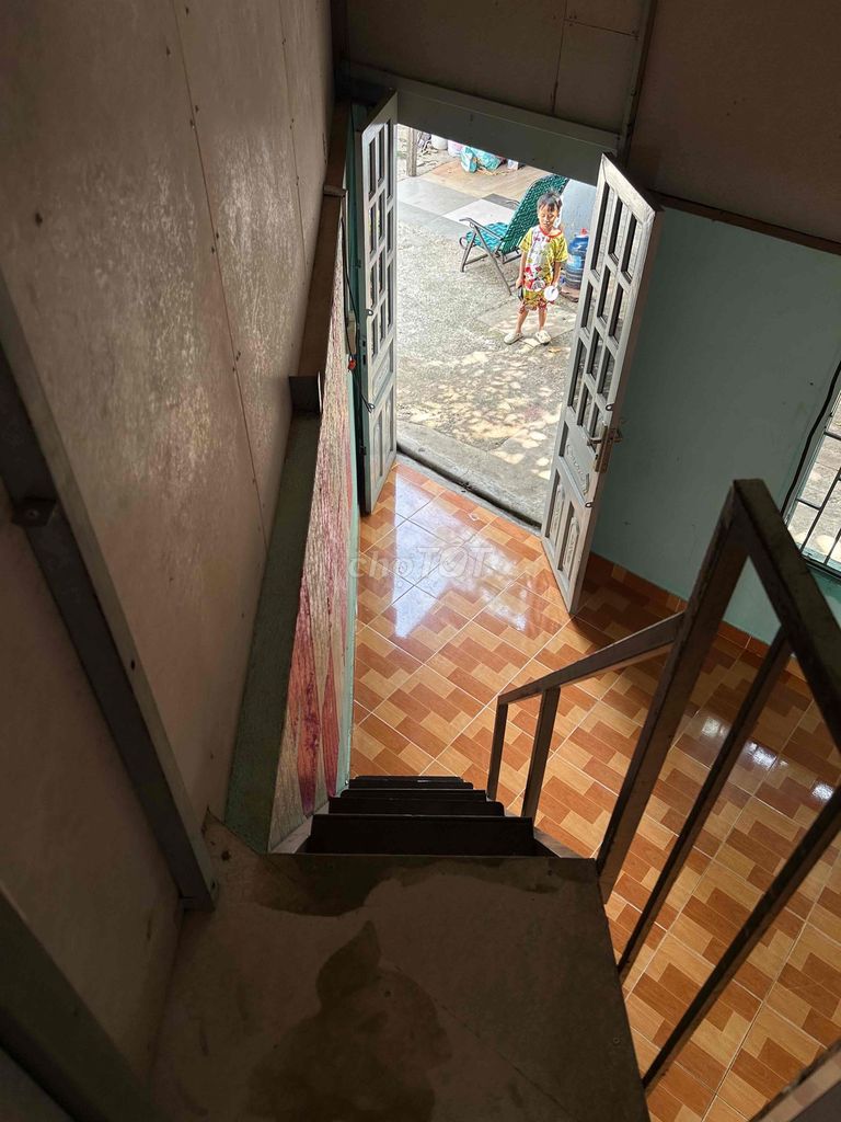 To rent the original house with 30 meters of guard, the American city.